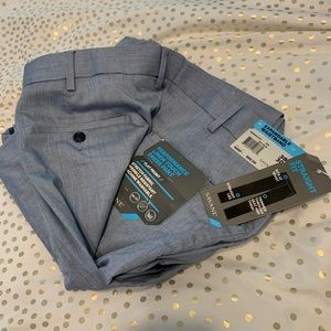 🔥Men’s NWT SAVANE Lightweight Pants!